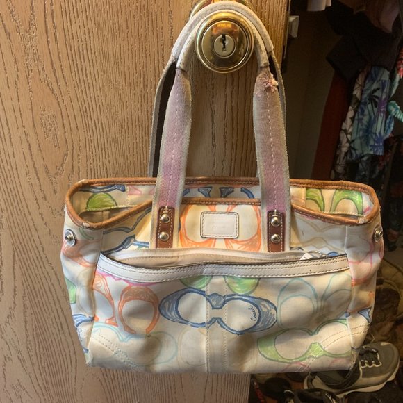 Coach Purse - Picture 2 of 4